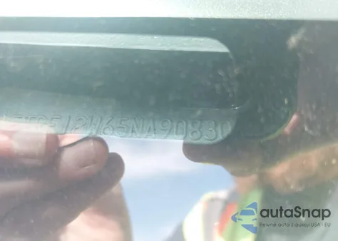 2005 Ford F-150 Stx/Xl/Xlt z USA, uszkodzony, nr VIN 1FTRF12W65NA90830